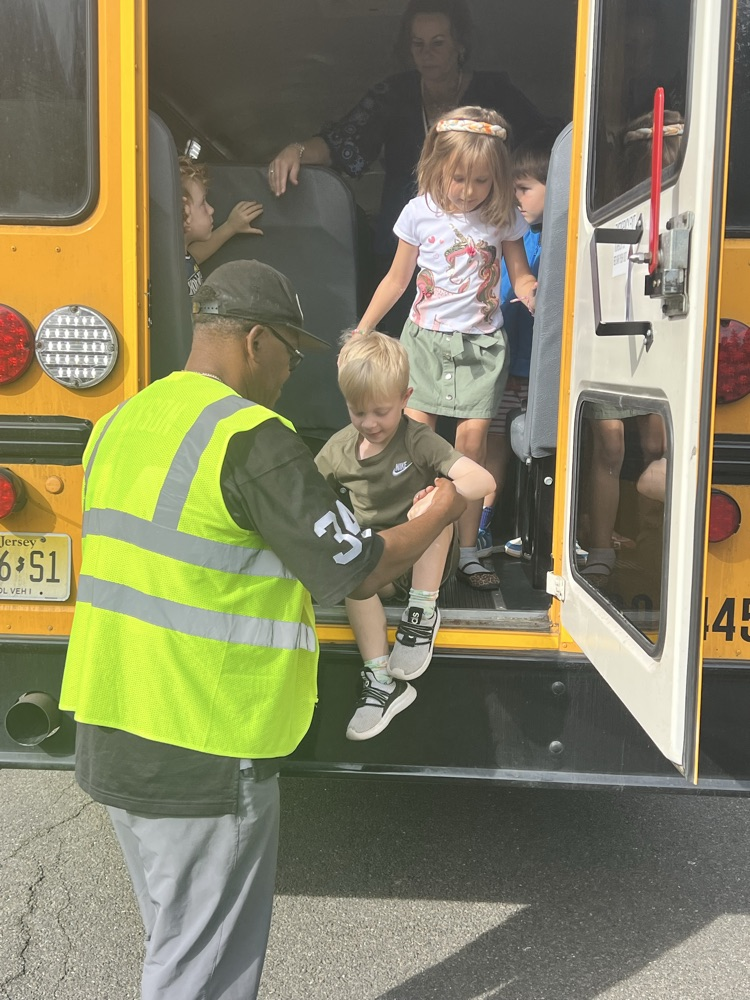 KRO learned about bus safety today.