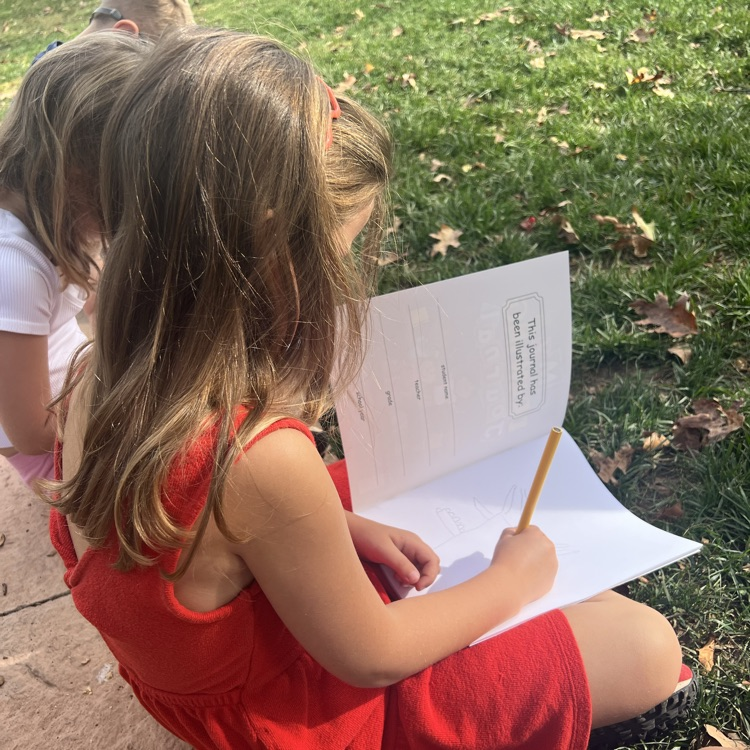KRO observed, sketched and colored a tree during Art Integration.