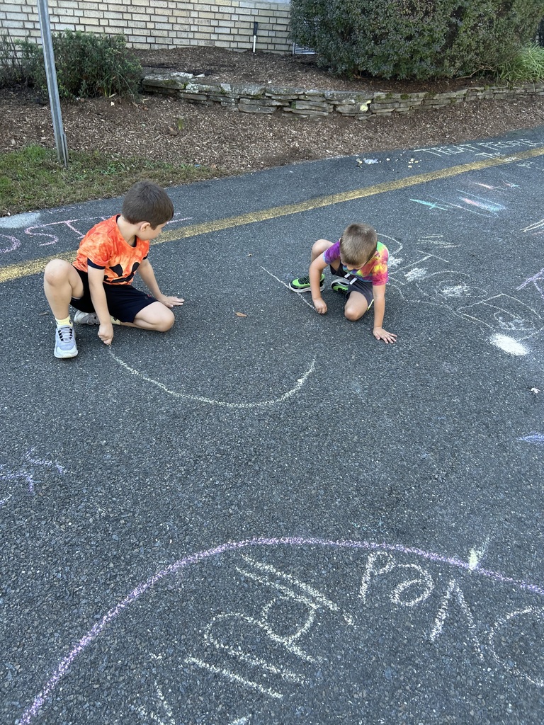 children creating