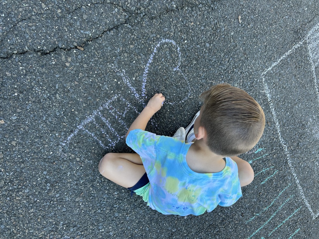 children creating