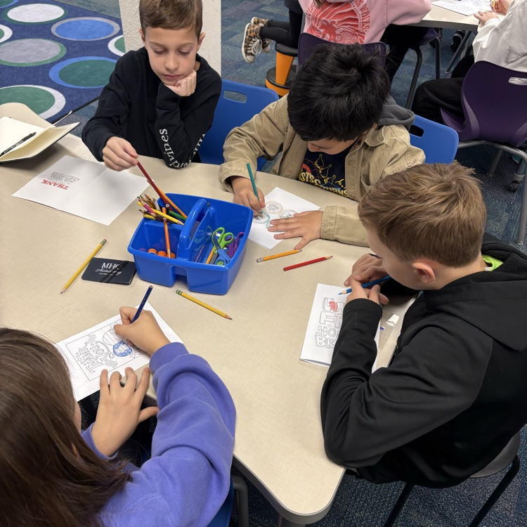 students making veterans cards