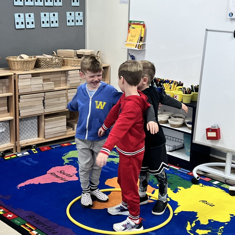 KRO enjoyed Ms. Steinberg's lesson about personal space. We are practicing staying within our own bubbles.