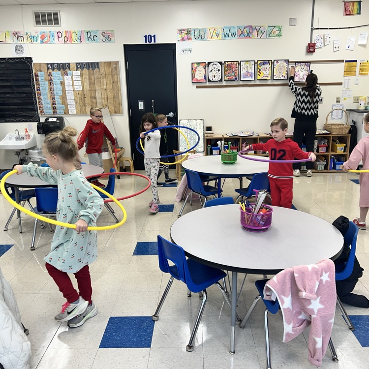 KRO enjoyed Ms. Steinberg's lesson about personal space. We are practicing staying within our own bubbles.