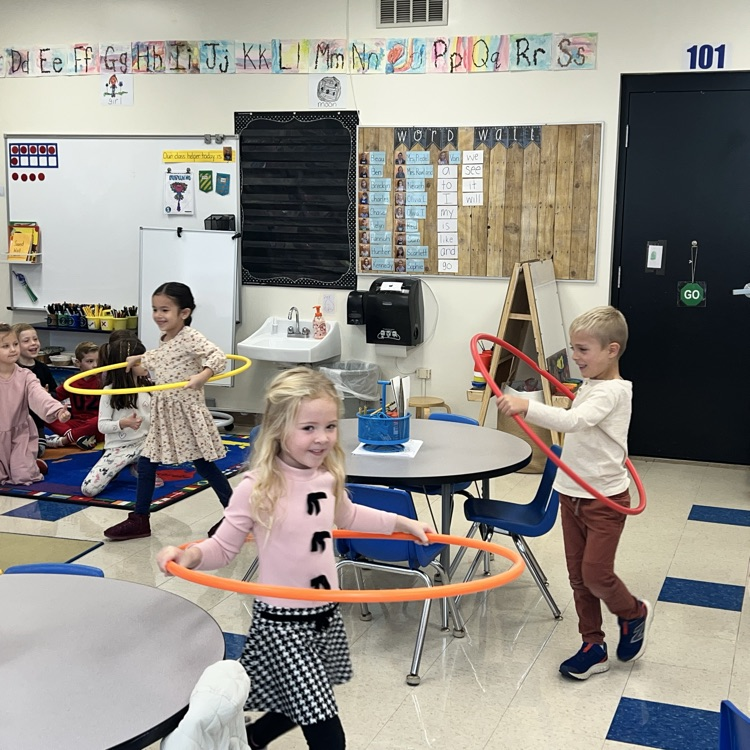 KRO enjoyed Ms. Steinberg's lesson about personal space. We are practicing staying within our own bubbles.