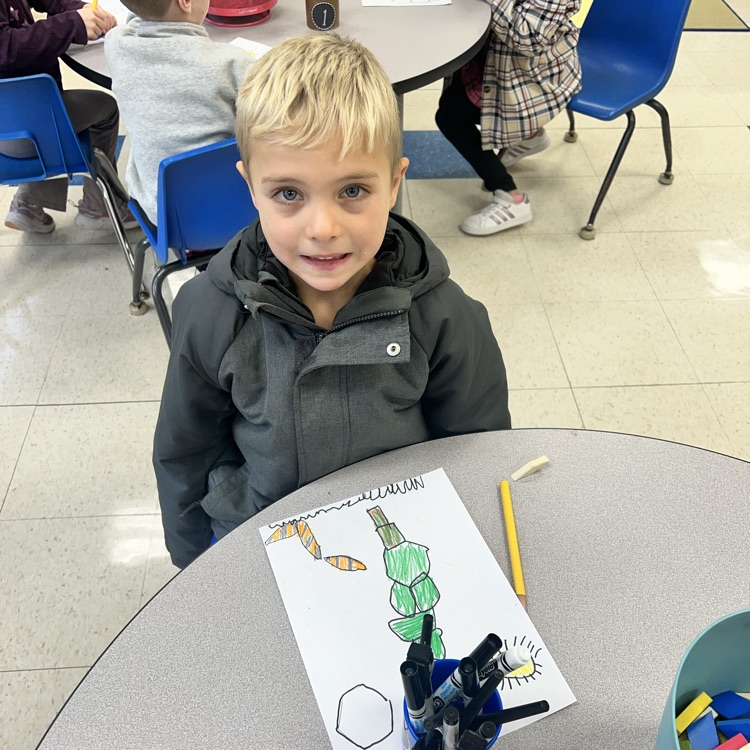 KRO traces 2D shapes to create a picture.