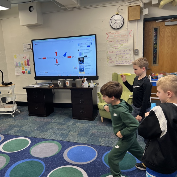 Making a paper airplane, like Humpty Dumpty. Plan-> make -> test