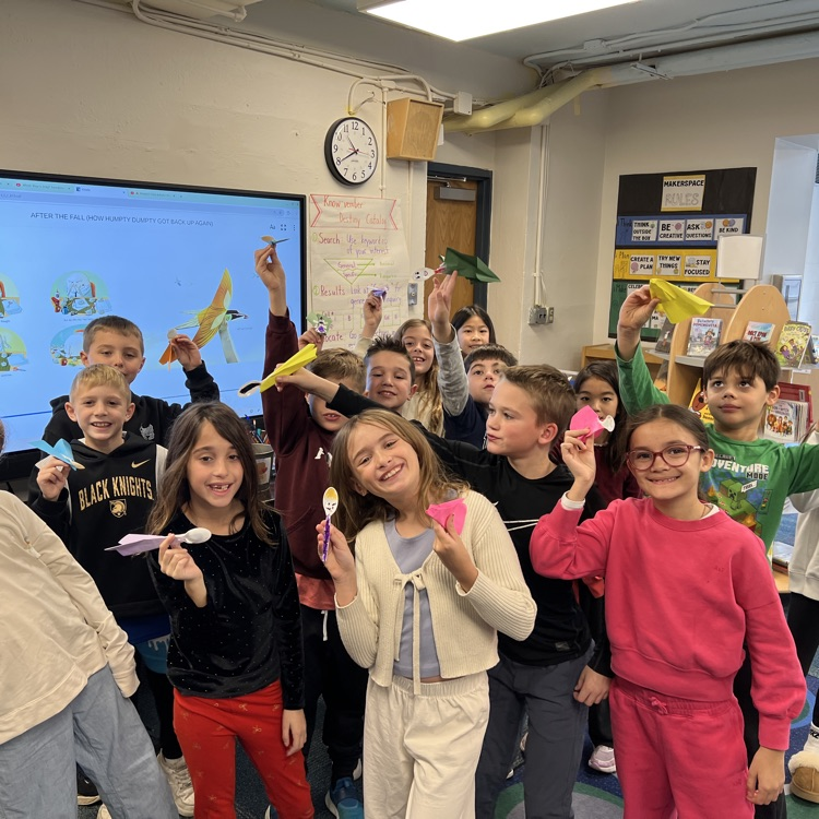 Making a paper airplane, like Humpty Dumpty. Plan-> make -> test