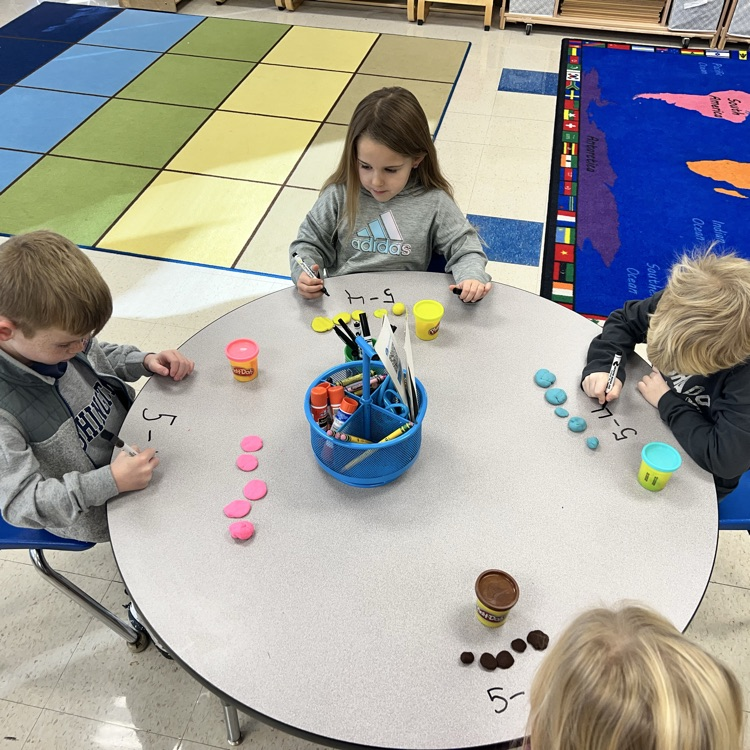 KRO practices subtraction by playing Subtraction Smash