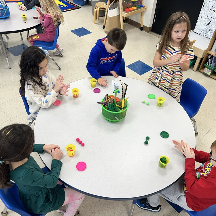 KRO practices subtraction by playing Subtraction Smash