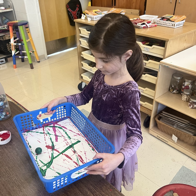 KRO enjoyed using push and pull movements with marbles to create art. A fun way to tie in Science and Art! Thank you Mrs. Viaud!