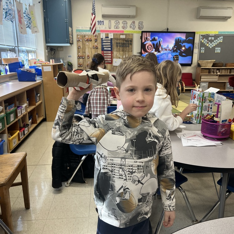 KRO had fun creating during makerspace!