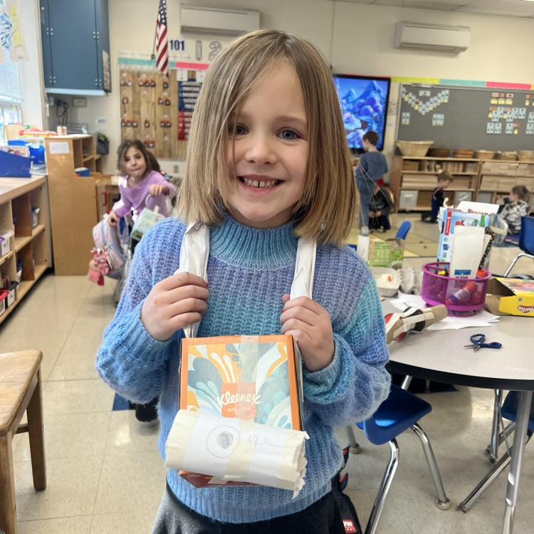 KRO had fun creating during makerspace!