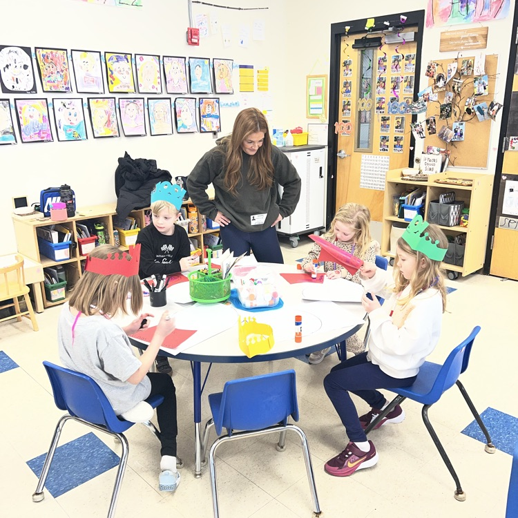 Thank you to the KRO parents for helping us celebrate the 100th day!