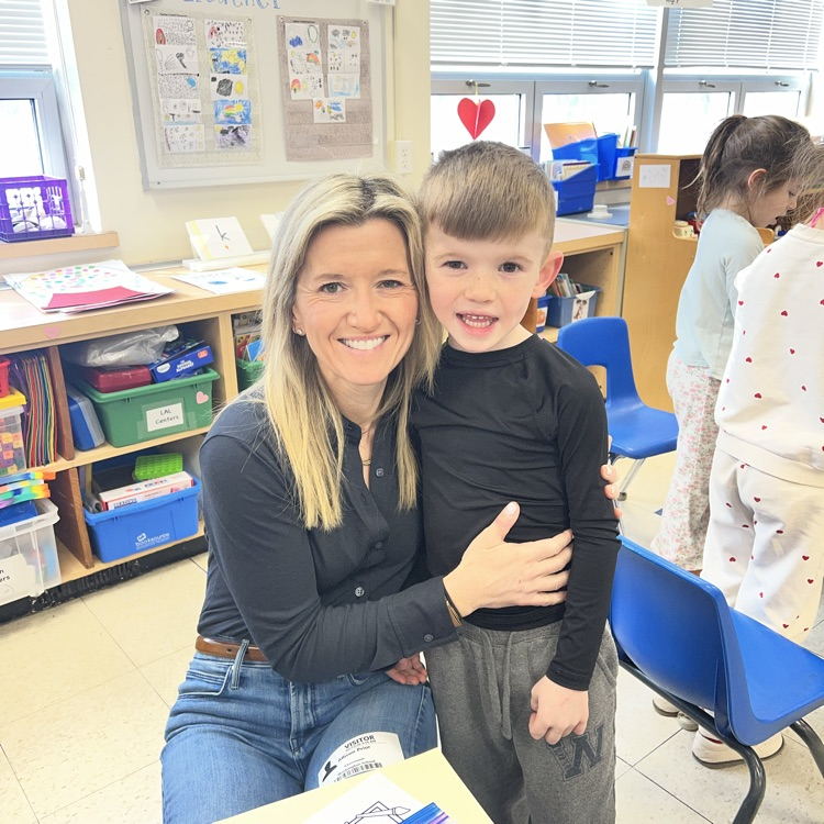 Thank you to the KRO parents for helping us celebrate the 100th day!