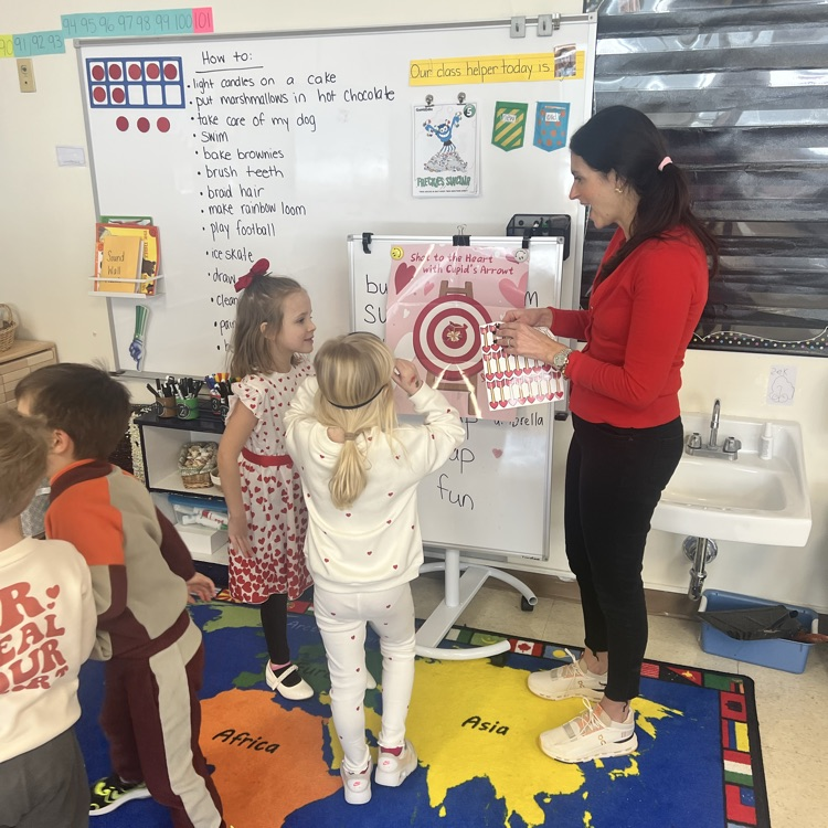 Thank you KRO parents for making the Valentine celebration so much fun! 