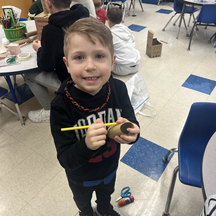 Although KRO did not catch a leprechaun, they had so much fun making traps with 5D