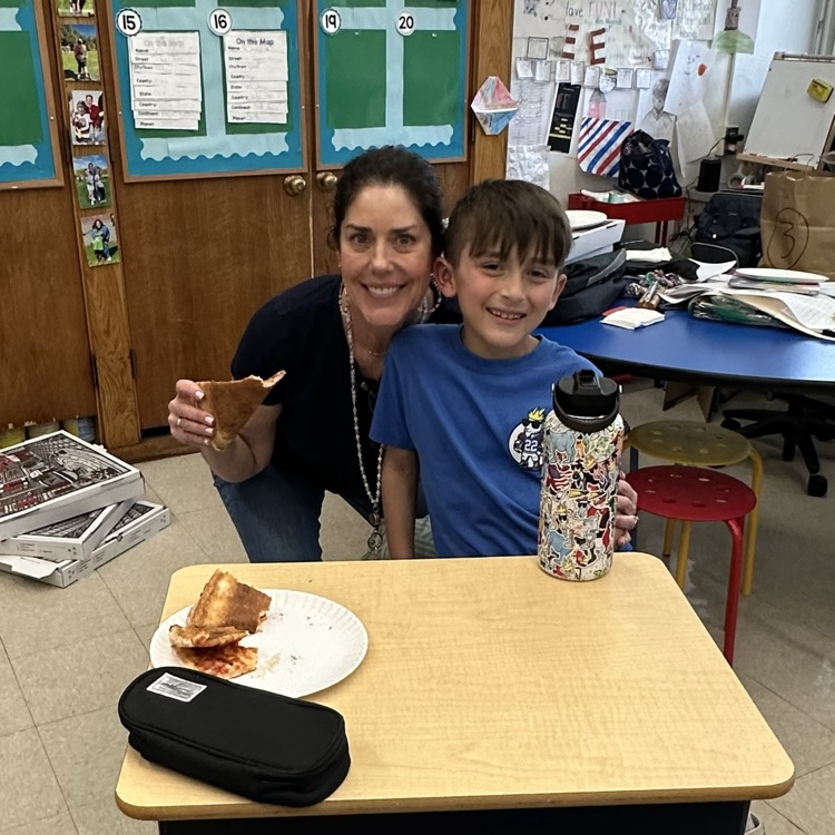 Pizza Party for 2W!!