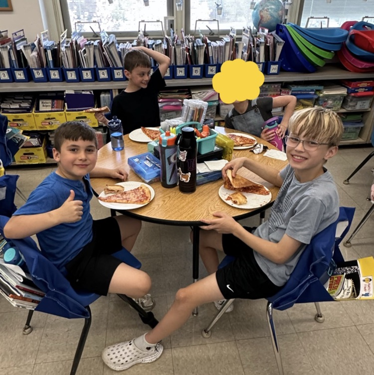 Pizza Party for 2W!!