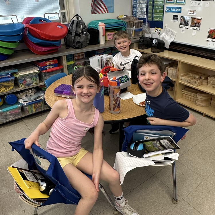 Pizza Party for 2W!!