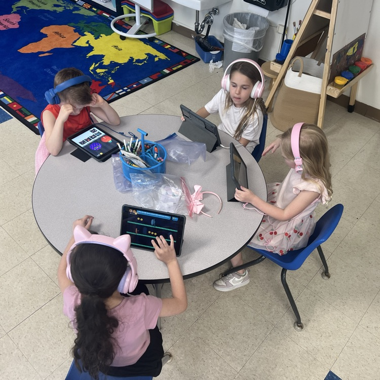 KRO enjoyed center rotations today!