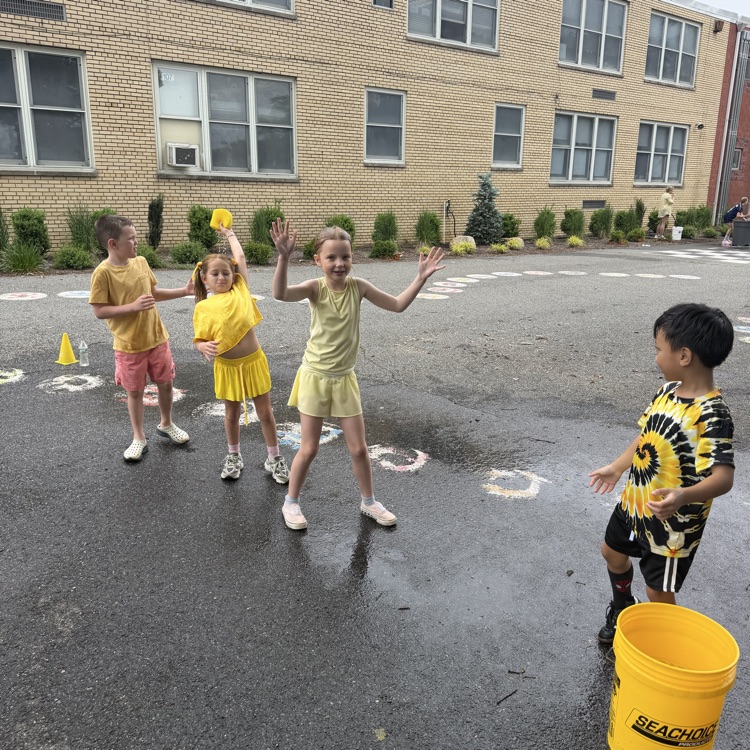 children in picture 