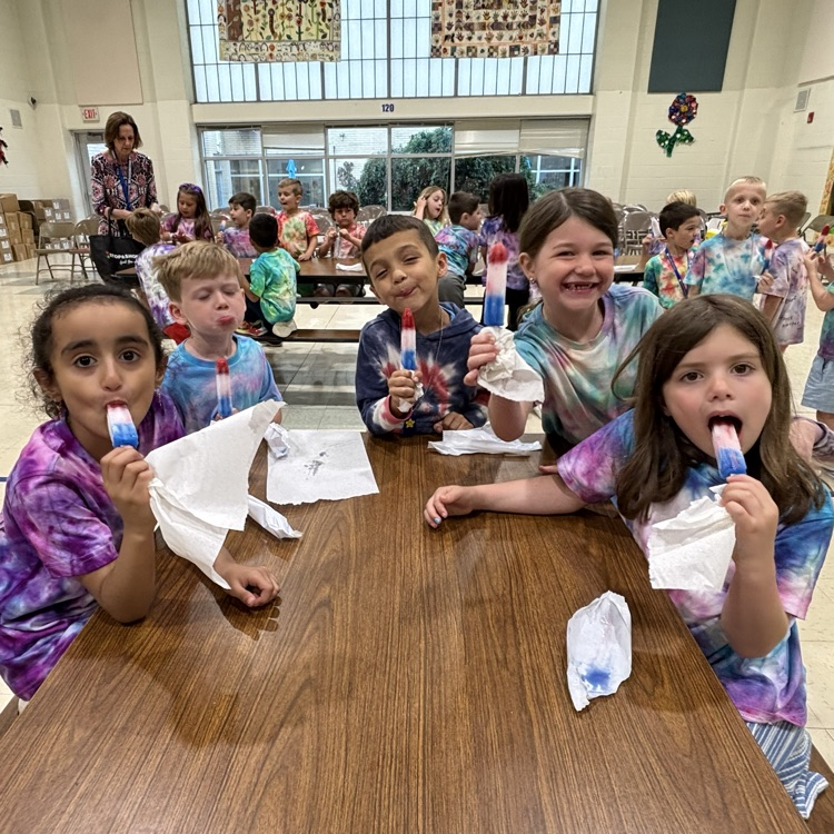 children eating ice