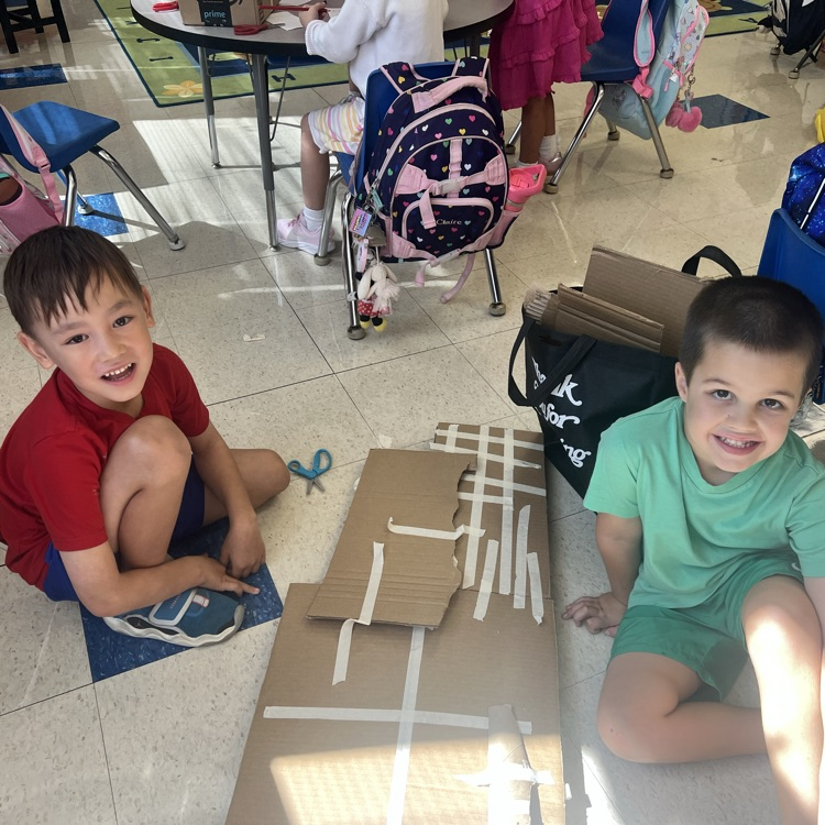KR shows off their creativity during makerspace time. They created computers, basketball hoops, animals, cameras a house and more!!
