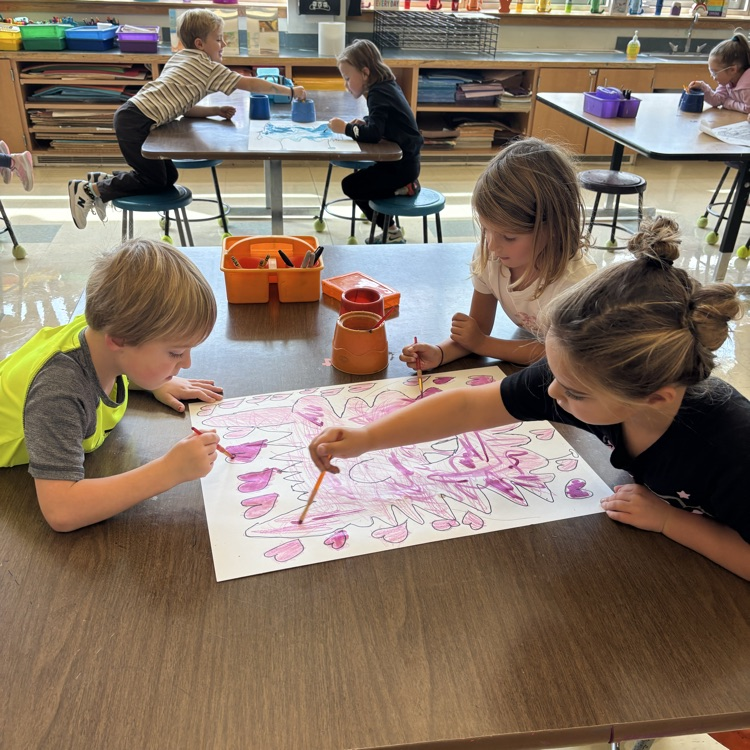 children painting