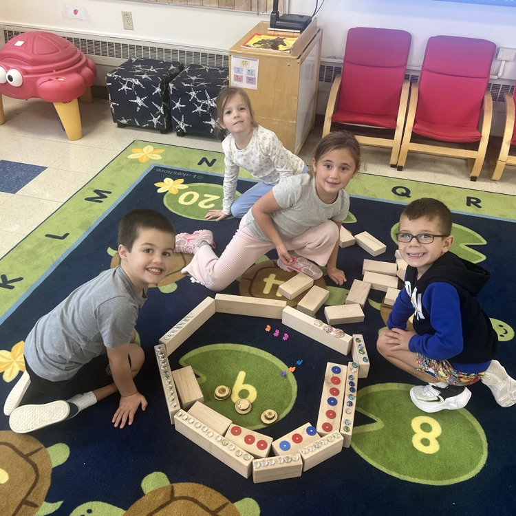 KR built the setting for The Three Bears using blocks and loose parts