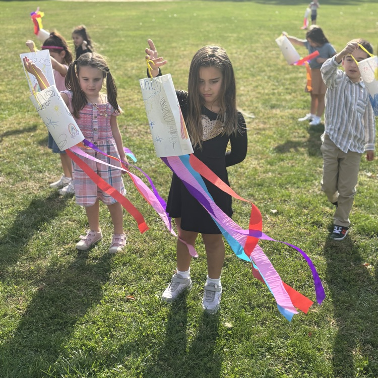 children with windsocks 