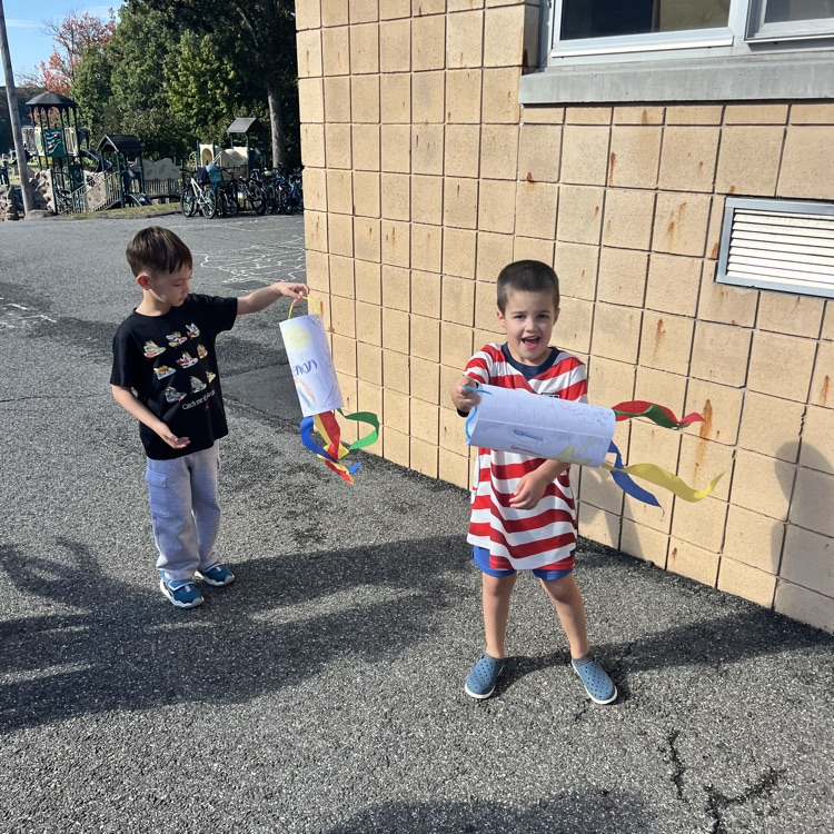 KR tested their wind socks during Science today