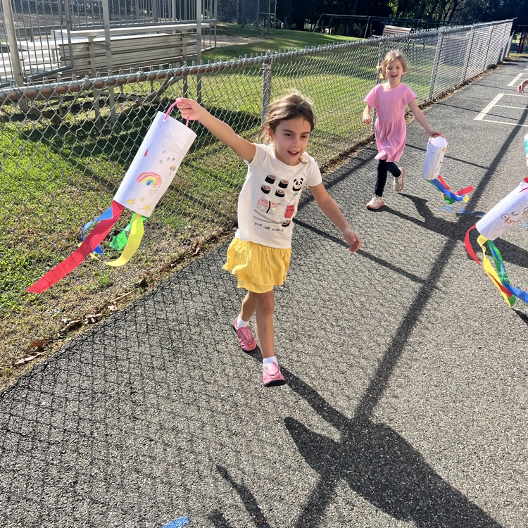 KR tested their wind socks during Science today