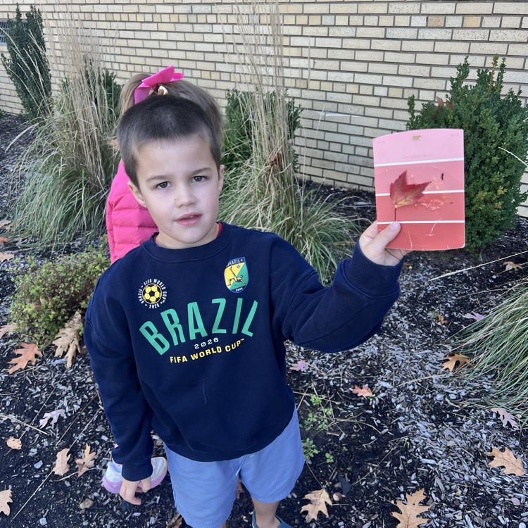 KR went outside with Mrs. Viaud to match colors in nature.
