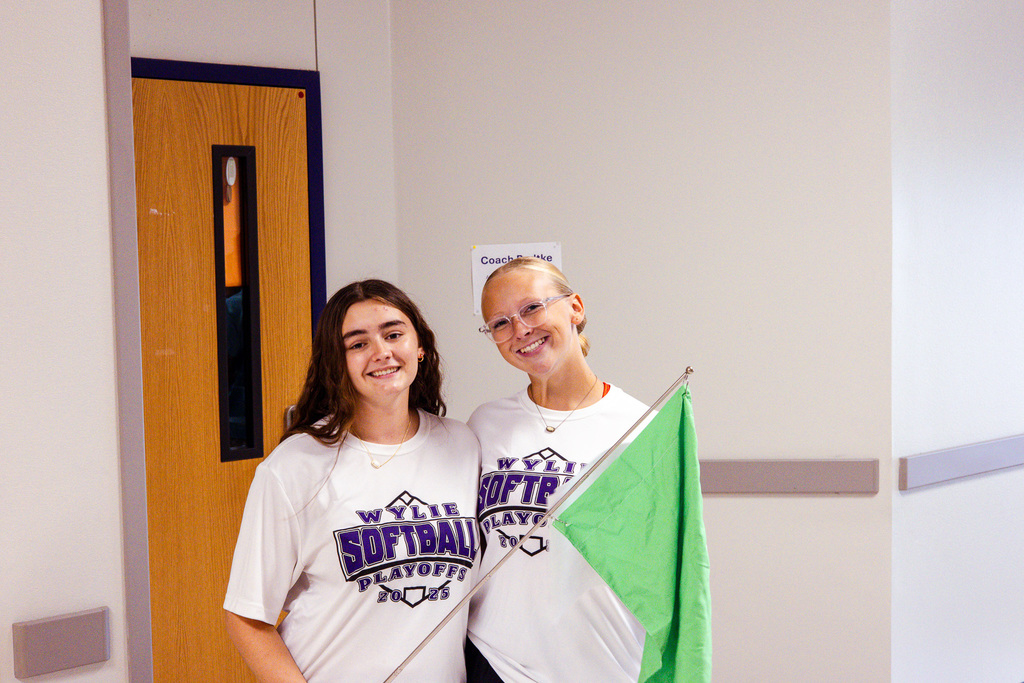 Meet the teacher event at high school
