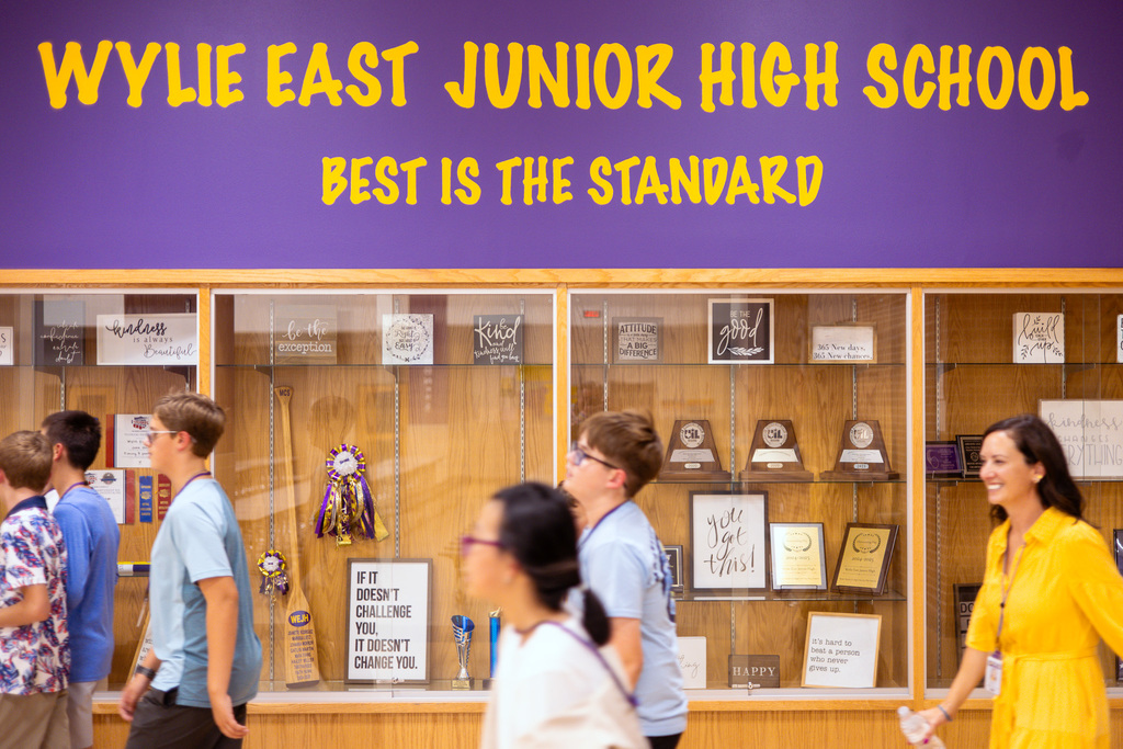 Wylie East Junior High Back To School 1st Day Photo