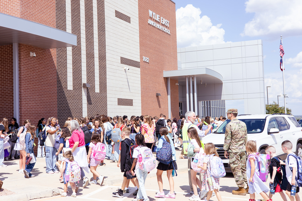 Wylie East Junior High Back To School 1st Day Photo