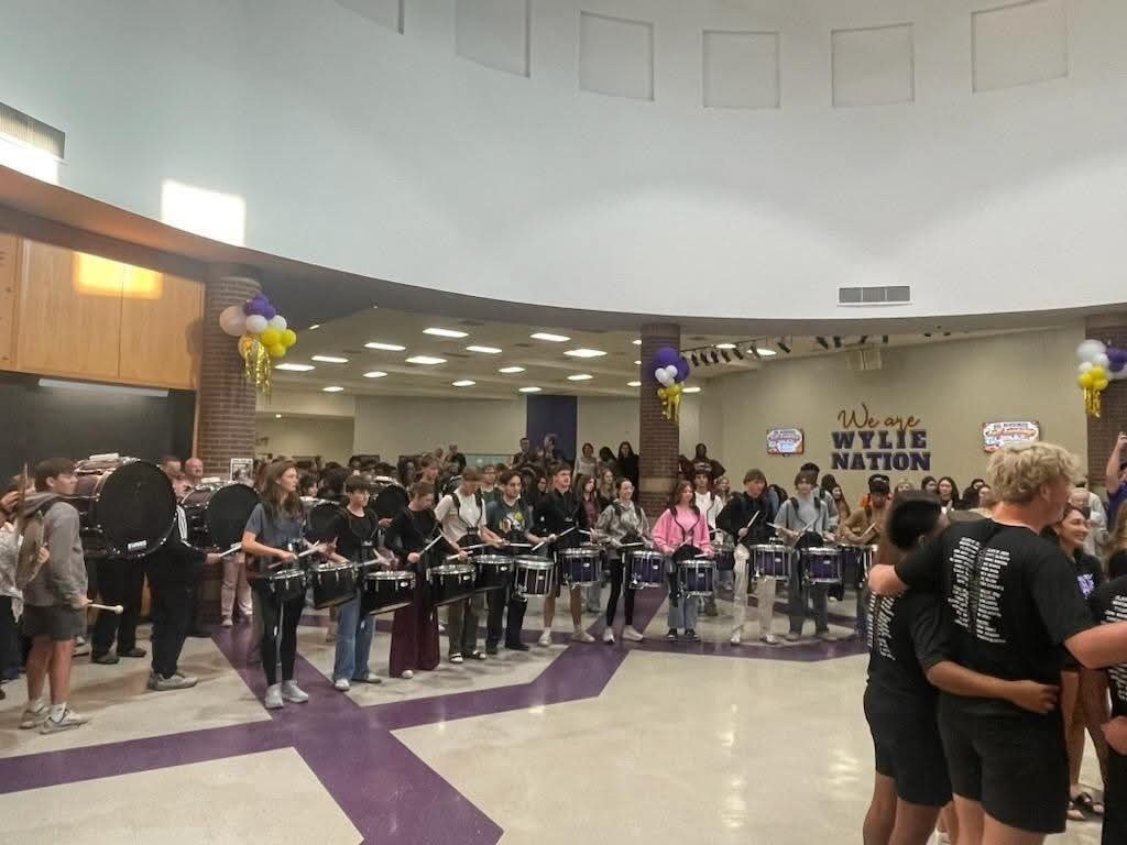 🎾💜 Good luck, Wylie Tennis! Best of luck at State in San Antonio on October 21st! 💛🐾 #StateBound #BulldogPride