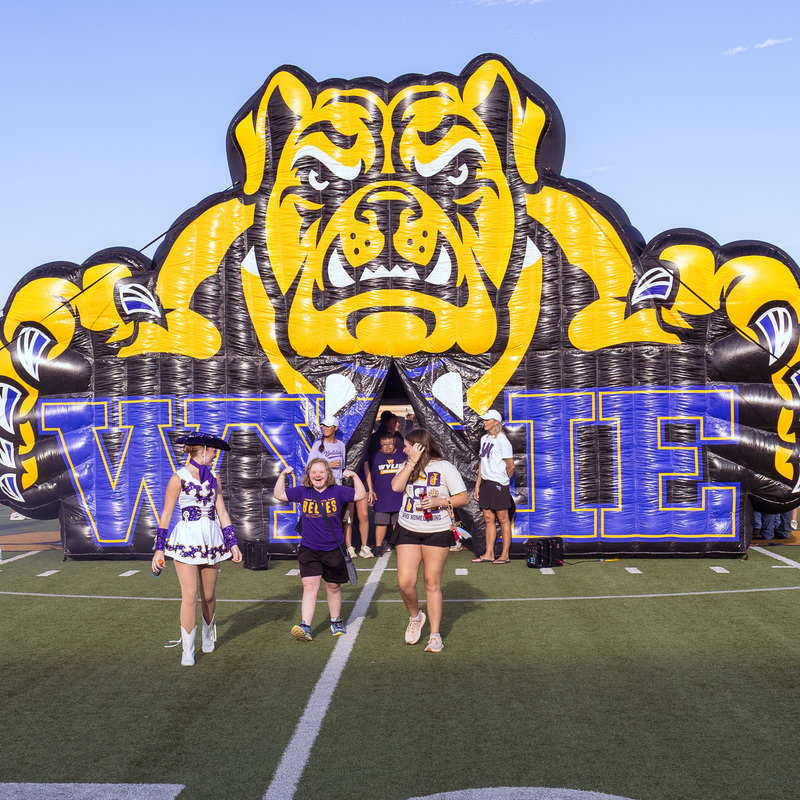 meet the bulldogs event