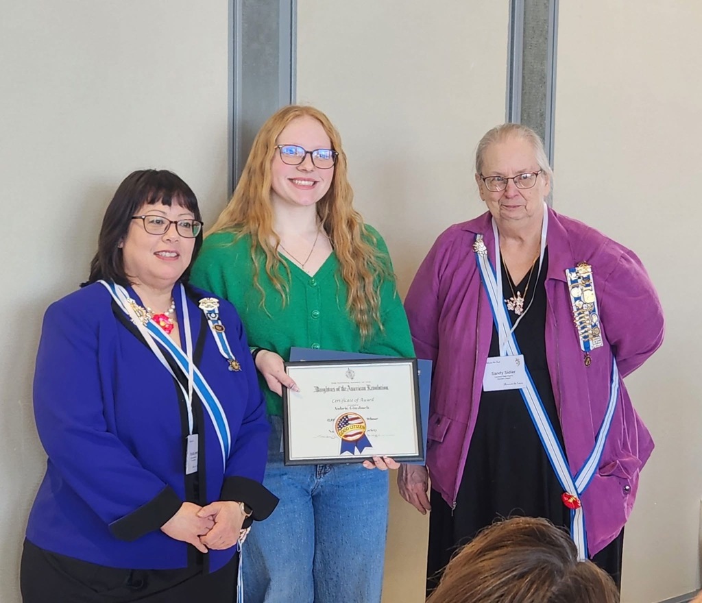 Aubrie Ginsbach NSDAR Scholarship