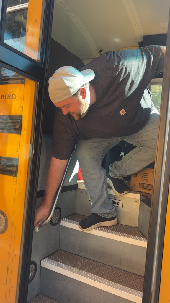 Bus drivers cleaning
