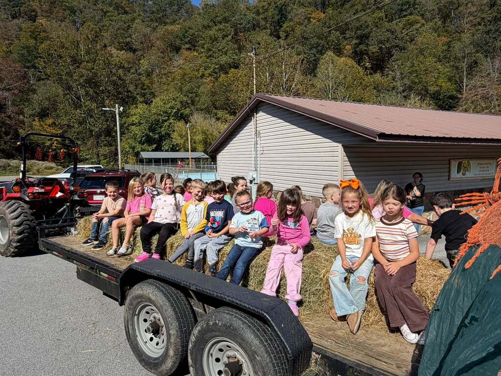 Kindergarten enjoys a hayride around Gilliland Park.