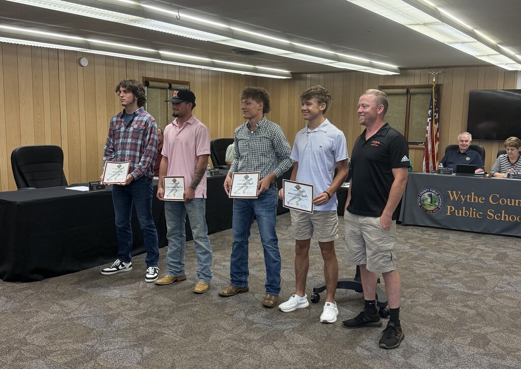 Rural Retreat Track State Champions with Coach Wright