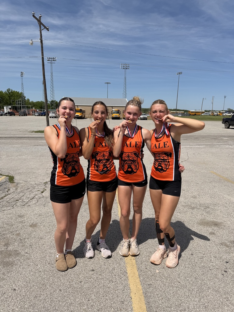 YHS Relay Team Emma Kaybra Karis Addy