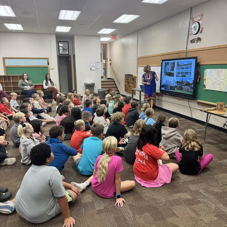Beadle 4th graders listened to Mrs. May present in her trip to Africa. They learned about Kenyan culture, animals, and geography. In addition to her presentation, she showed items she brought back. 