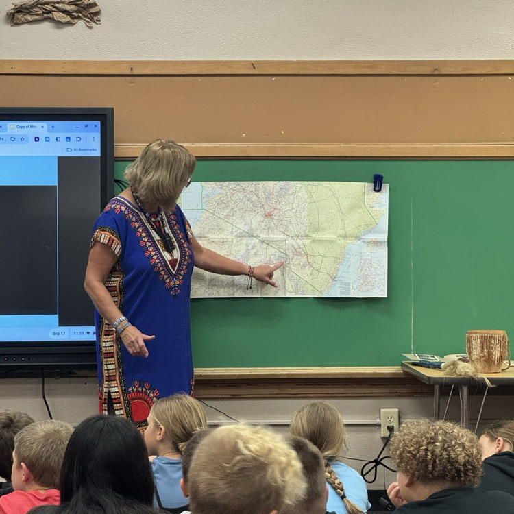 Beadle 4th graders listened to Mrs. May present in her trip to Africa. They learned about Kenyan culture, animals, and geography. In addition to her presentation, she showed items she brought back. 