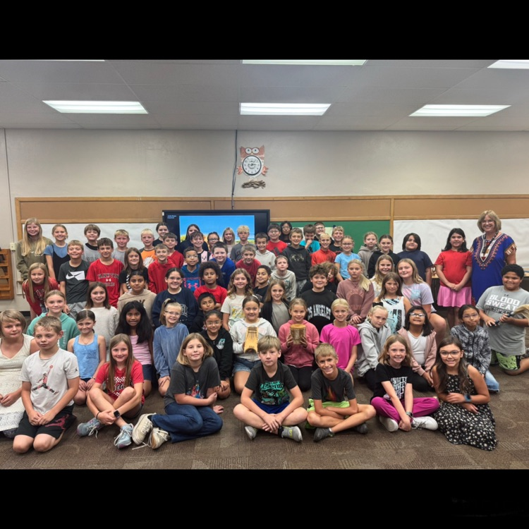 Beadle 4th graders listened to Mrs. May present in her trip to Africa. They learned about Kenyan culture, animals, and geography. In addition to her presentation, she showed items she brought back. 