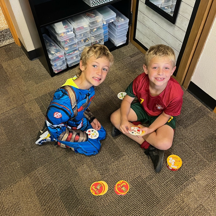 Mrs. Vlasman's Beadle 2nd graders enjoyed their first STEM/center time today.