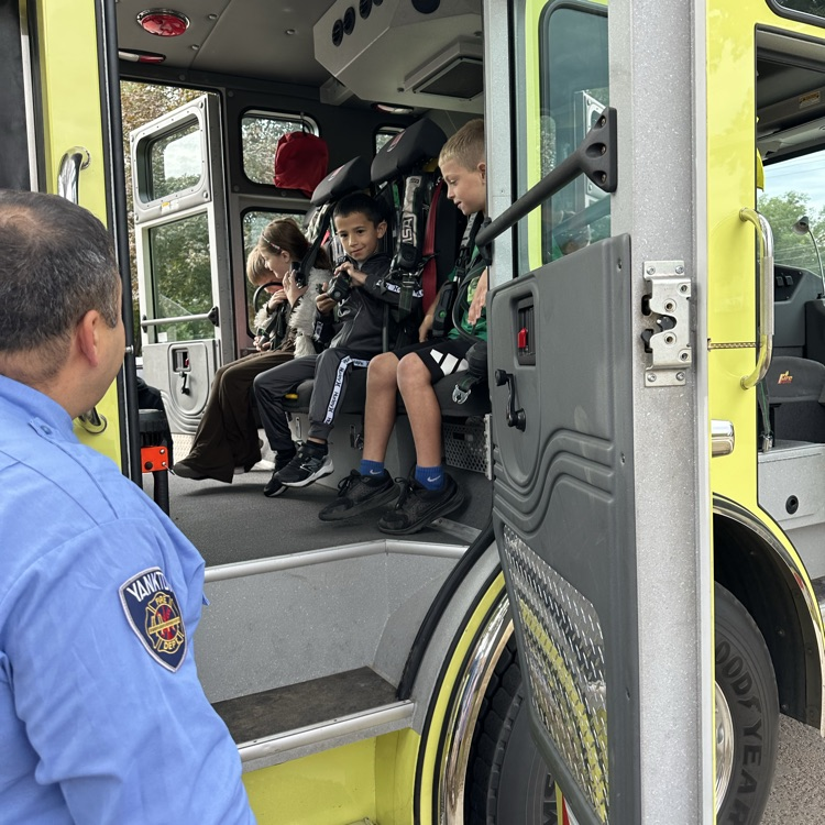 Mrs. Vlasman's Beadle 2nd Graders had a great visit from the Yankton Fire Department!