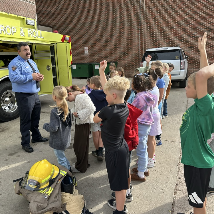 Mrs. Vlasman's Beadle 2nd Graders had a great visit from the Yankton Fire Department!