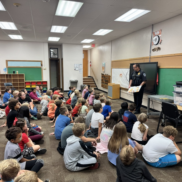 Assistant Chief Rothenberger from the Yankton Police Department provided a very entertaining read aloud for the Beadle 4th graders. Sheriff Crissey also joined in on the fun!
